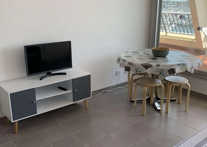 Port Camargue : T3 Refait, 100m Plage, Piscine Privee, Parking, Pour 4 Pers. - Fr-1-731-70 Апартаменты Ле-Гро-дю-Руа