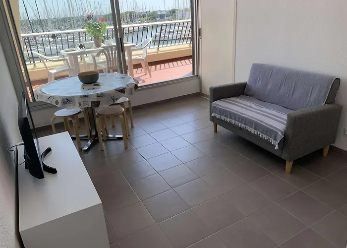 Port Camargue : T3 Refait, 100m Plage, Piscine Privee, Parking, Pour 4 Pers. - Fr-1-731-70 Апартаменты