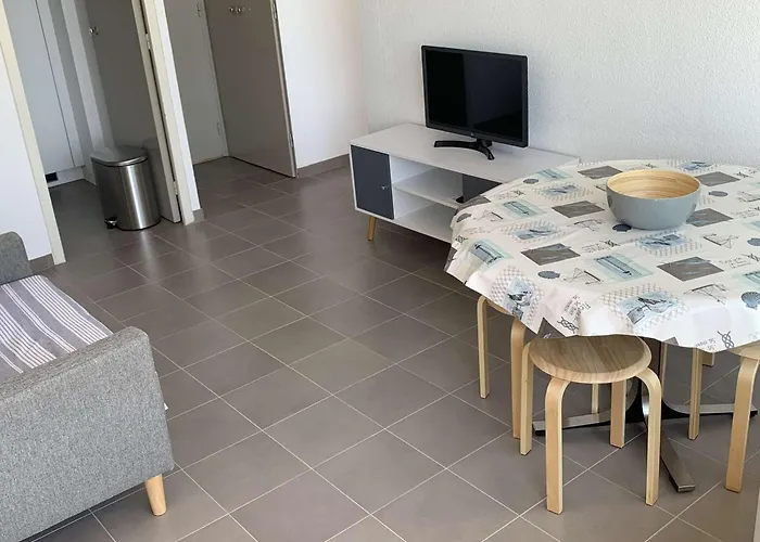 Port Camargue : T3 Refait, 100m Plage, Piscine Privee, Parking, Pour 4 Pers. - Fr-1-731-70 * Ле-Гро-дю-Руа